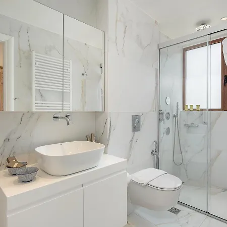 Elia Seaside Deluxe Apartamento *